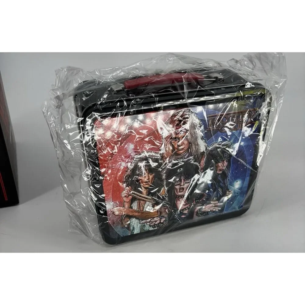 NEW Mötley Crüe Official Embossed Metal Lunch Box Tin Fun Box w/ Original Box